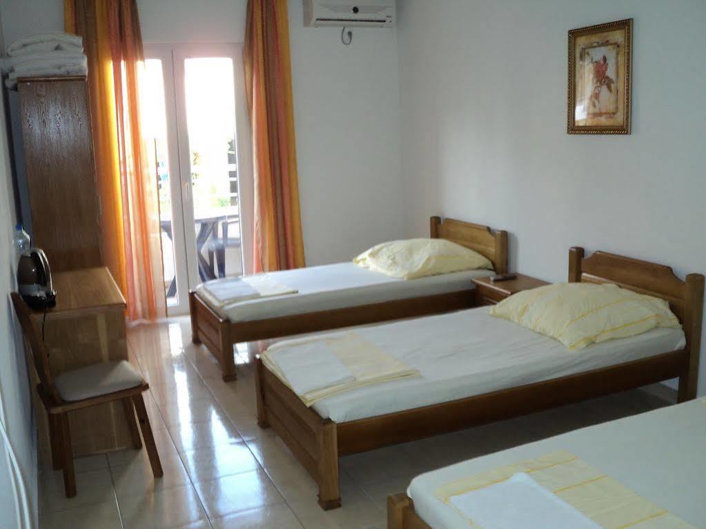 Guesthouse Sun Hostel Budva Buitenkant foto