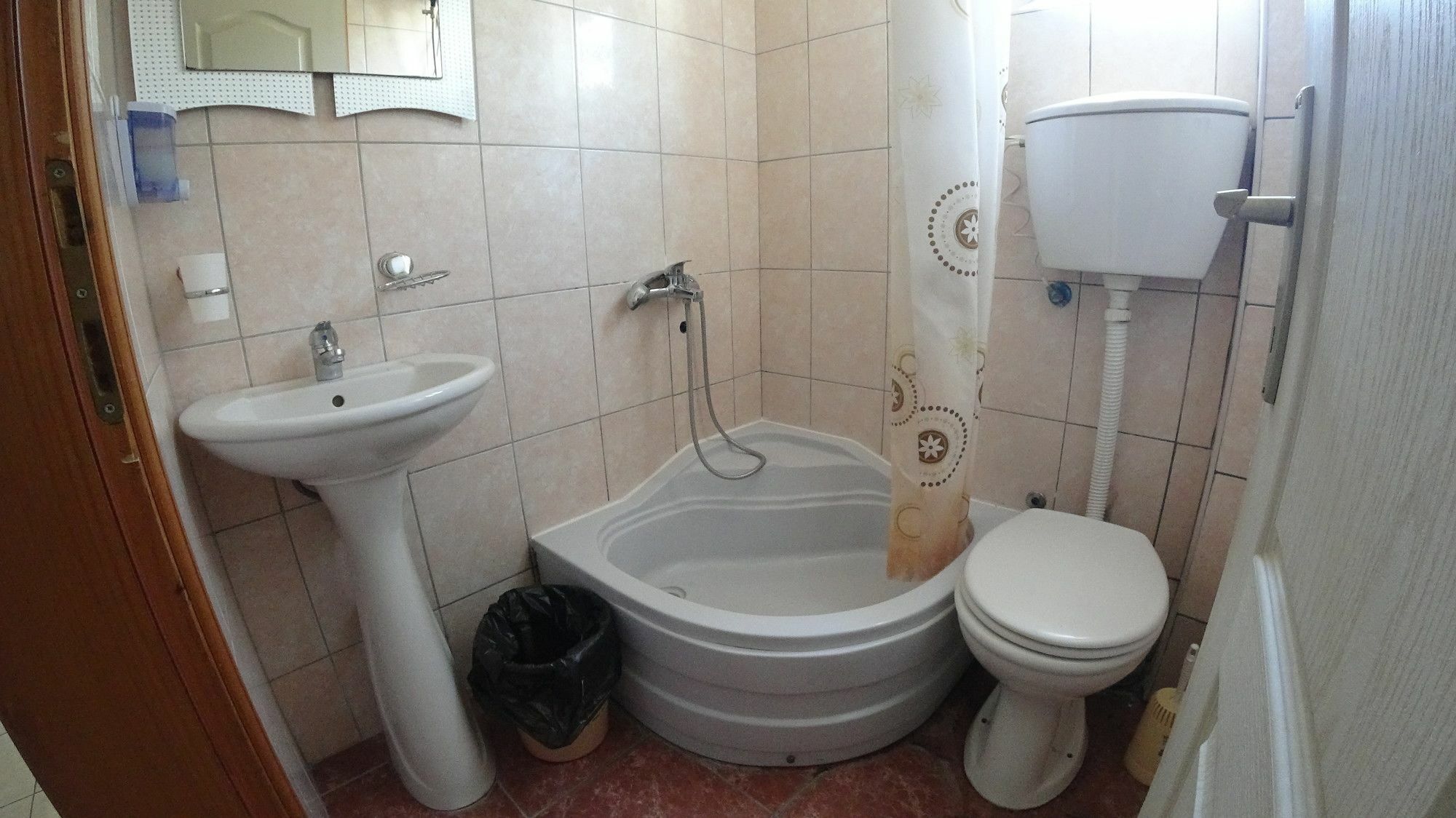 Guesthouse Sun Hostel Budva Buitenkant foto